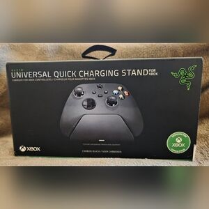 Razer Carbon Black Charging Stand for Xbox